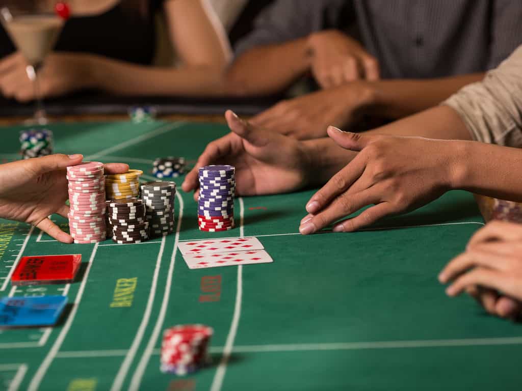 3 types of online casino table games